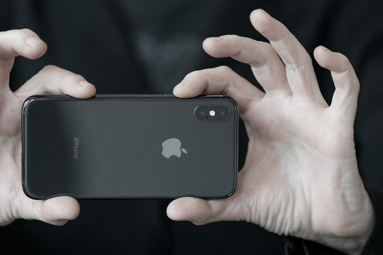 揭秘四个字符导致iPhone崩溃的神秘事件